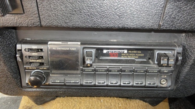 Volvo 244 2.1 GL Cl&aacute;ssico