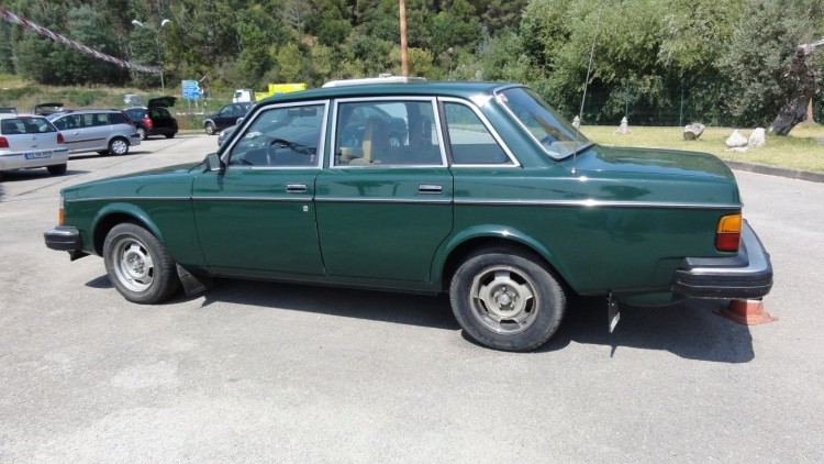 Volvo 244 2.1 GL Cl&aacute;ssico