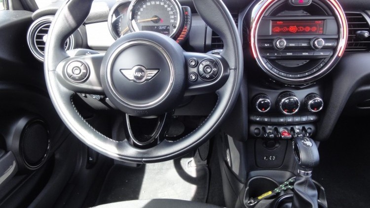 Mini Cooper D Autom&aacute;tico