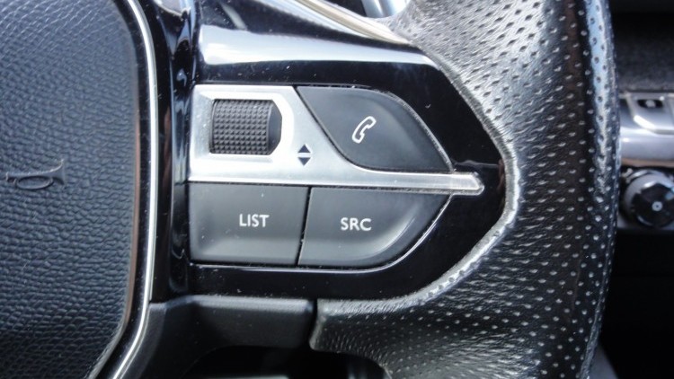 Peugeot 3008 2.0 Blue Hdi GTLine Autom&aacute;tico