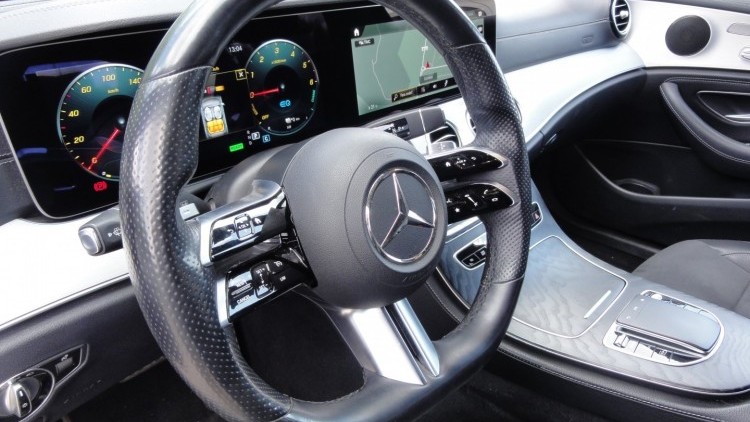 Mercedes-Benz Classe E 300 de 9 G-Tronic AMG