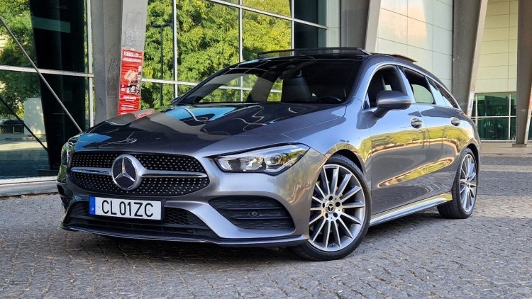 Mercedes-Benz Classe CLA 200 Shooting Brake AMG Line