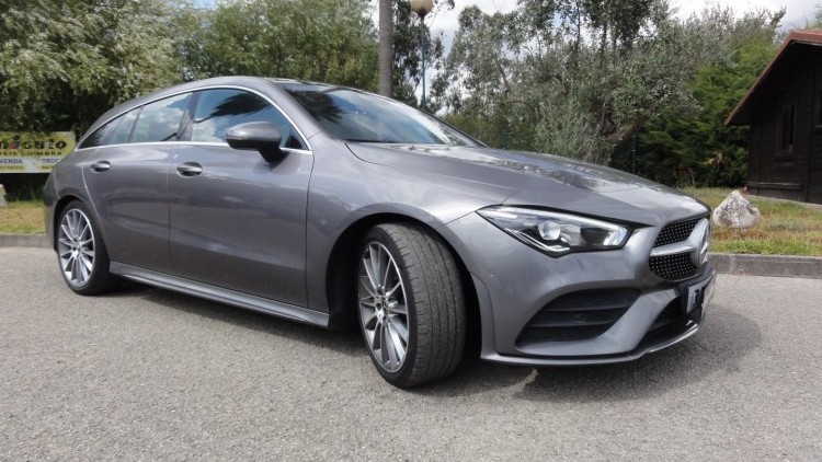 Mercedes-Benz Classe CLA 200 Shooting Brake AMG Line